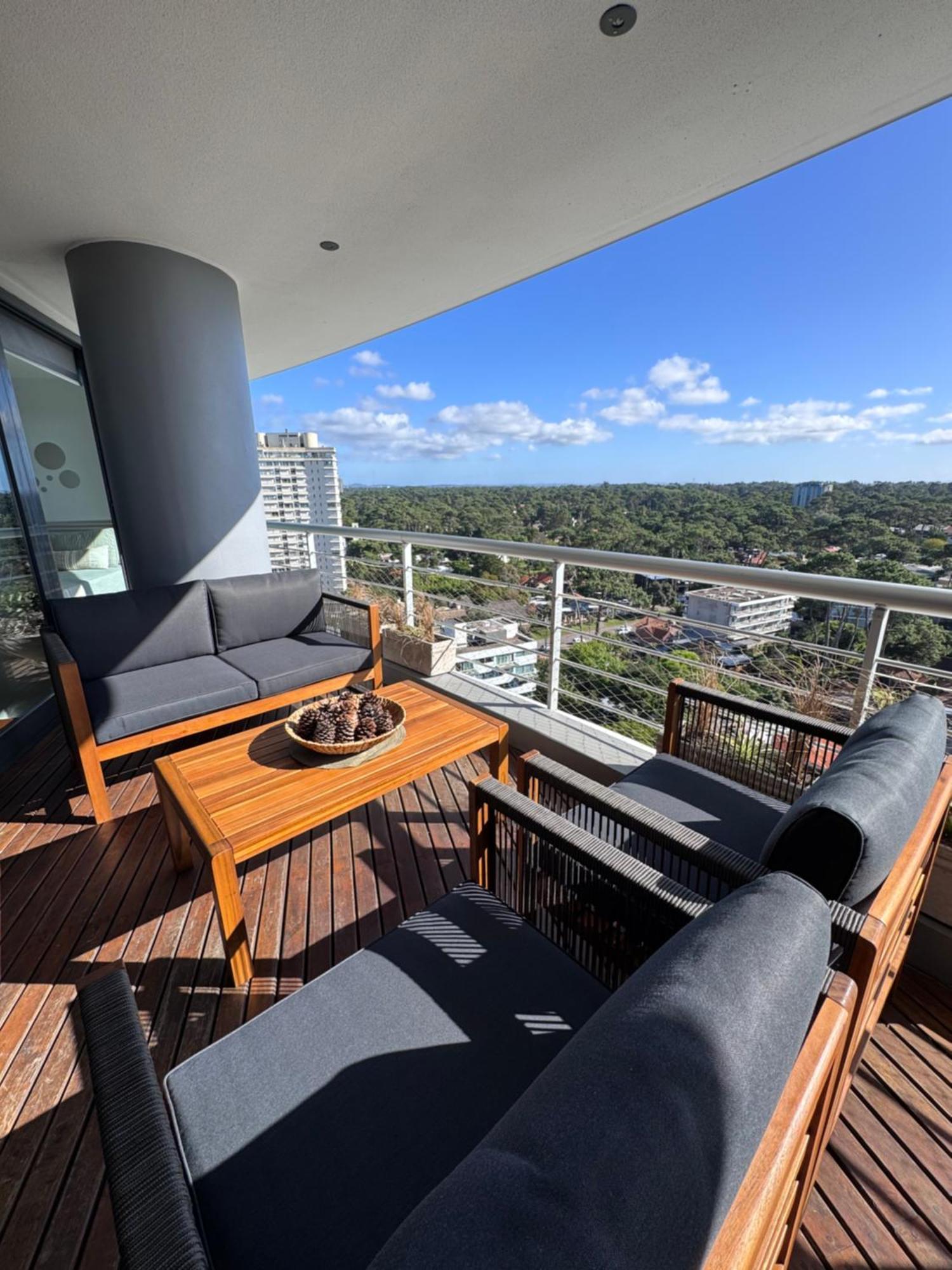 Apartamentos Torre Tressesenta Punta del Este Eksteriør bilde